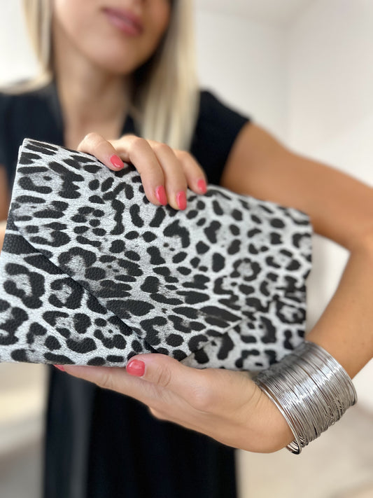 Pochette Leo